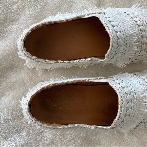 Anthro Seychelle Boho Crochet Leather Slip On Shoe - Picture 9 of 11